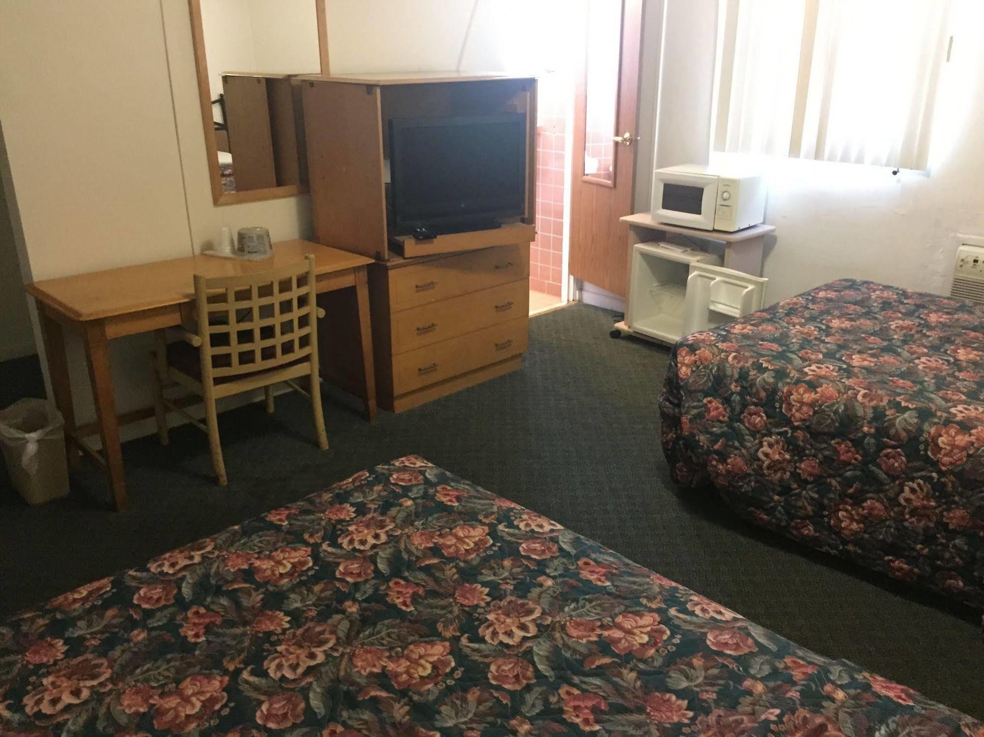 Travel Inn Of Себринг Экстерьер фото
