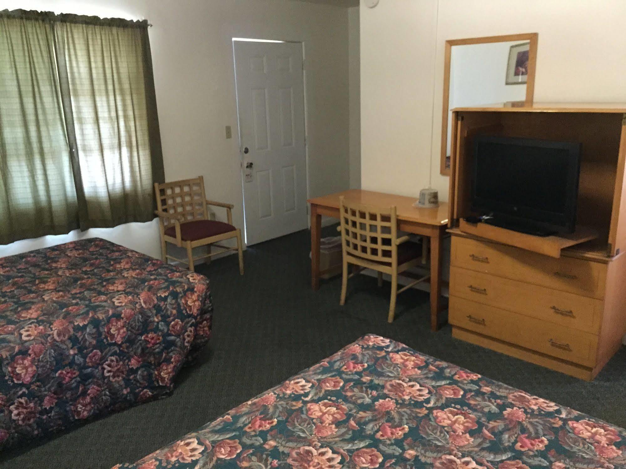 Travel Inn Of Себринг Экстерьер фото